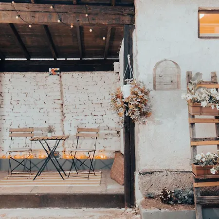 Semesterbostad House Ashik